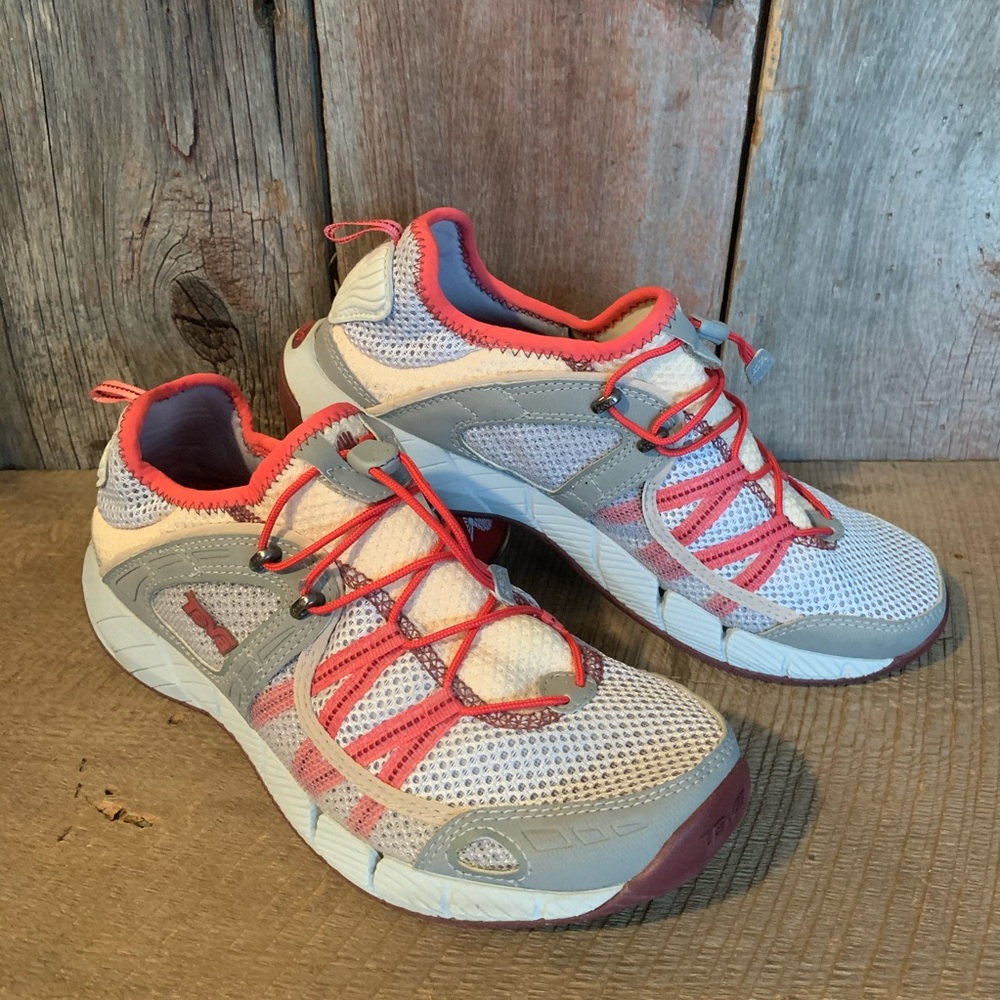 Teva Running Shoes Sz 10